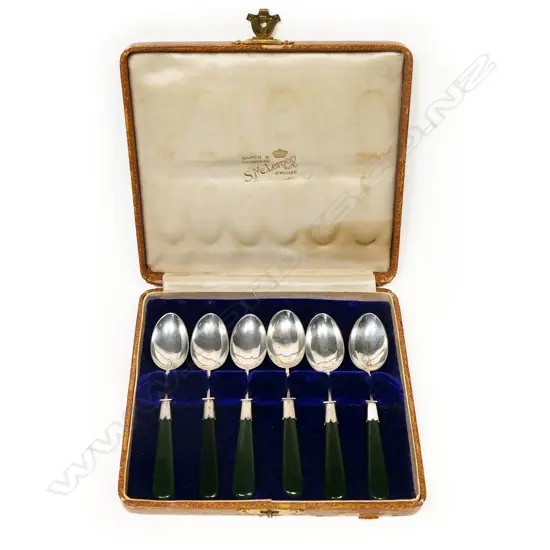 S. McLernon (Gisborne) greenstone silver teaspoon set in case,